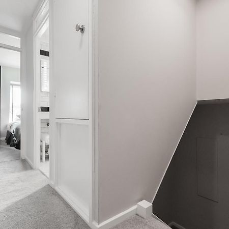 Second Nest Nine Elms Appartement Londen Buitenkant foto
