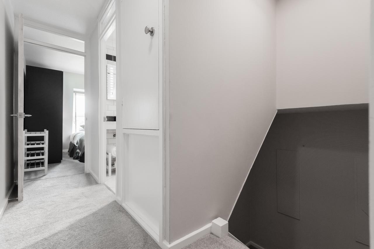 Second Nest Nine Elms Appartement Londen Buitenkant foto
